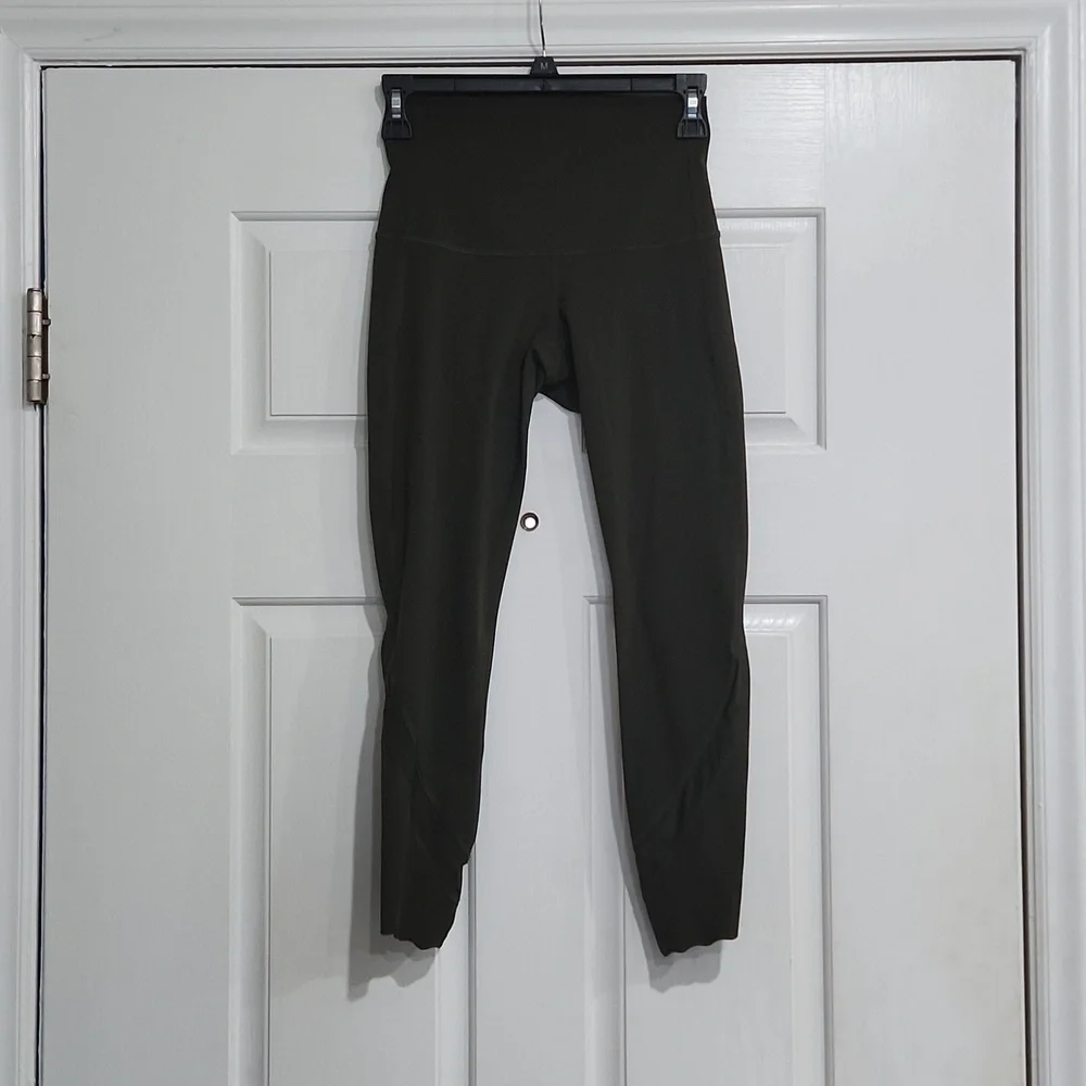 Lululemon Wunder Under High-Rise Crop 23